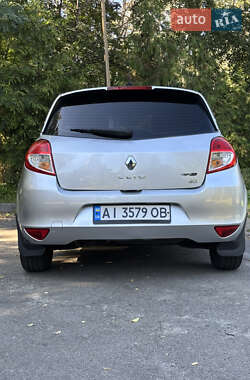 Хетчбек Renault Clio 2011 в 