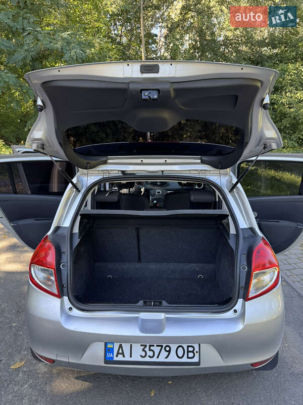 Хэтчбек Renault Clio 2011 в Киеве