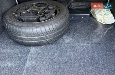 Седан Renault Clio 2012 в 