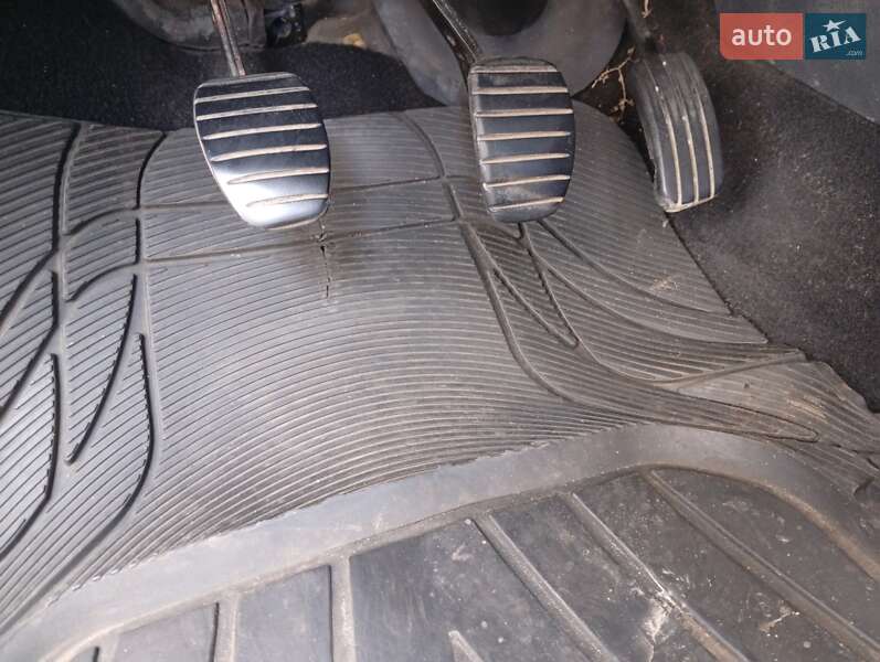 Седан Renault Clio 2007 в Черкассах