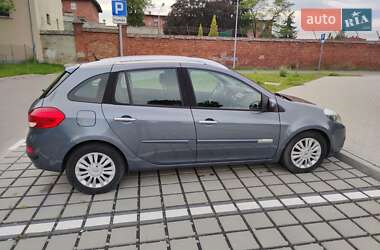 Универсал Renault Clio 2011 в 