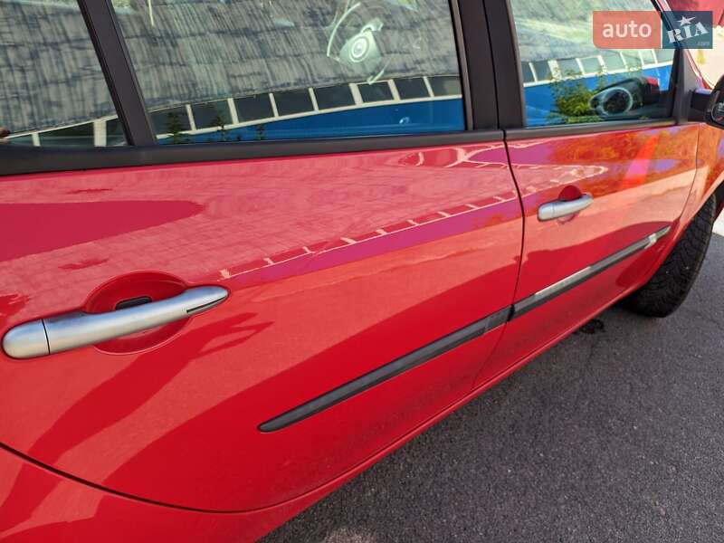 Универсал Renault Clio 2009 в Белой Церкви