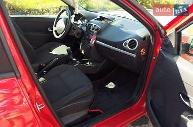 Универсал Renault Clio 2009 в 