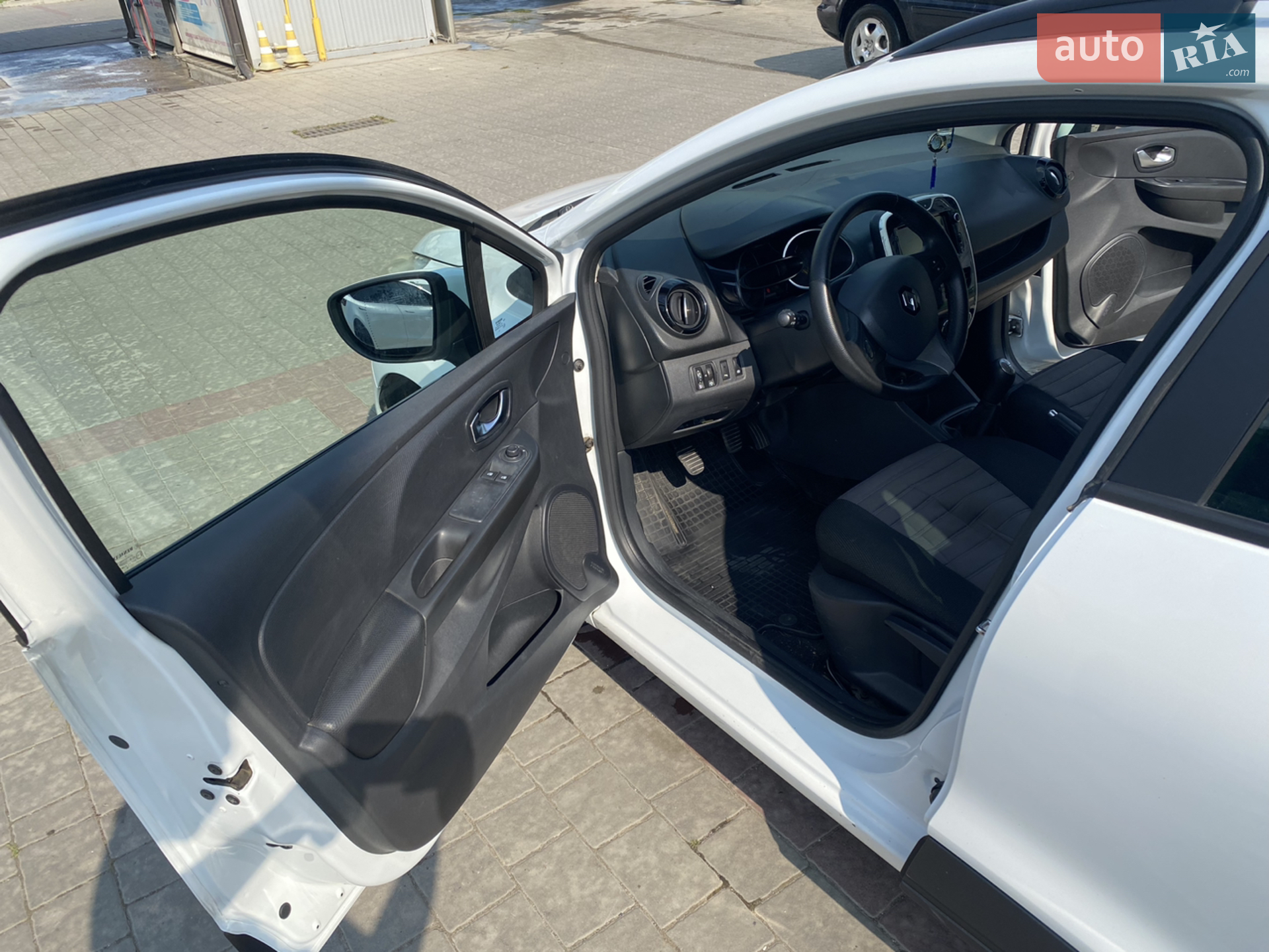 2015 Renault Clio - мініатюра 12
