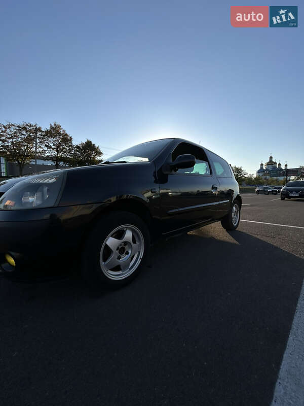 Хэтчбек Renault Clio 2007 в Кривом Роге