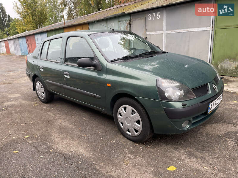 Хэтчбек Renault Clio 2003 в Киеве