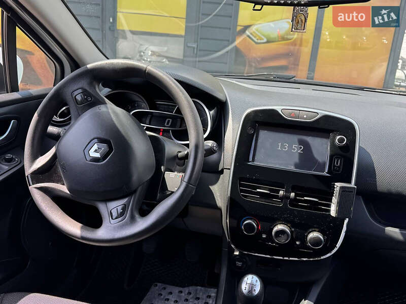Универсал Renault Clio 2015 в Стрые