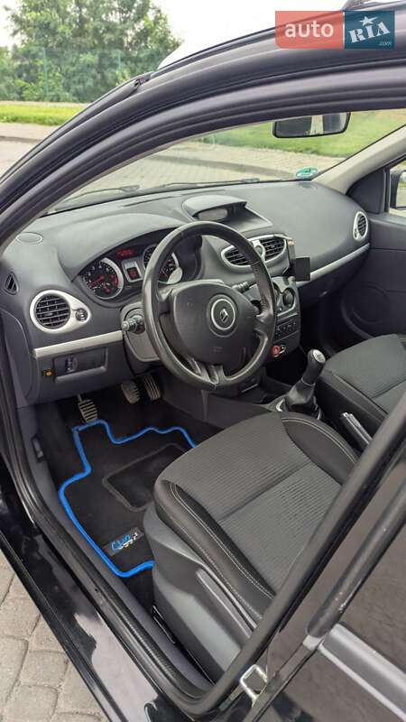 Універсал Renault Clio 2012 в Рівному