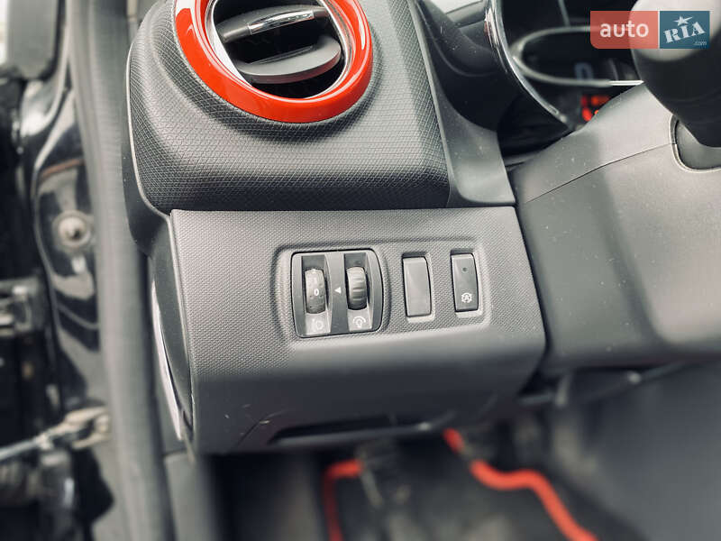 Хэтчбек Renault Clio 2014 в Киеве