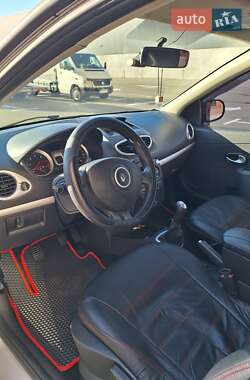 Универсал Renault Clio 2010 в 