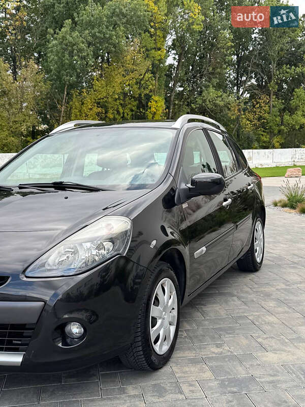 Универсал Renault Clio 2010 в Луцке