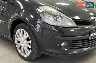 Хэтчбек Renault Clio 2007 в 