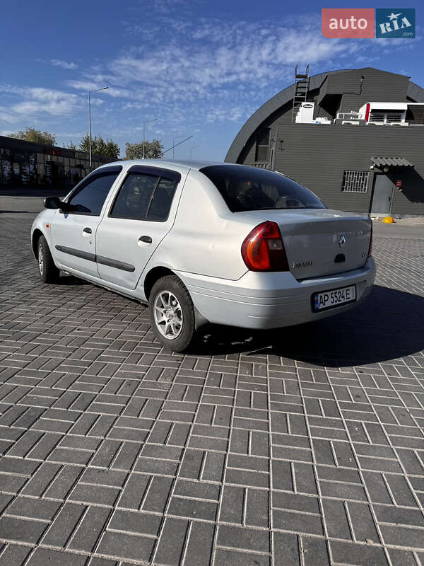 Хэтчбек Renault Clio 2001 в Днепре