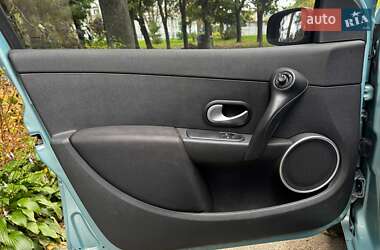 Хэтчбек Renault Clio 2007 в 