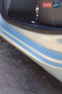 Хэтчбек Renault Clio 2000 в 
