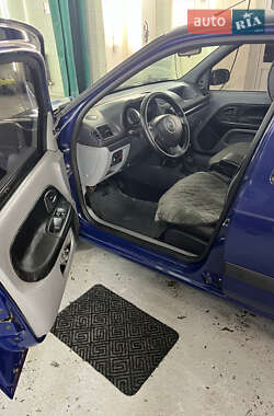 Седан Renault Clio 2006 в 