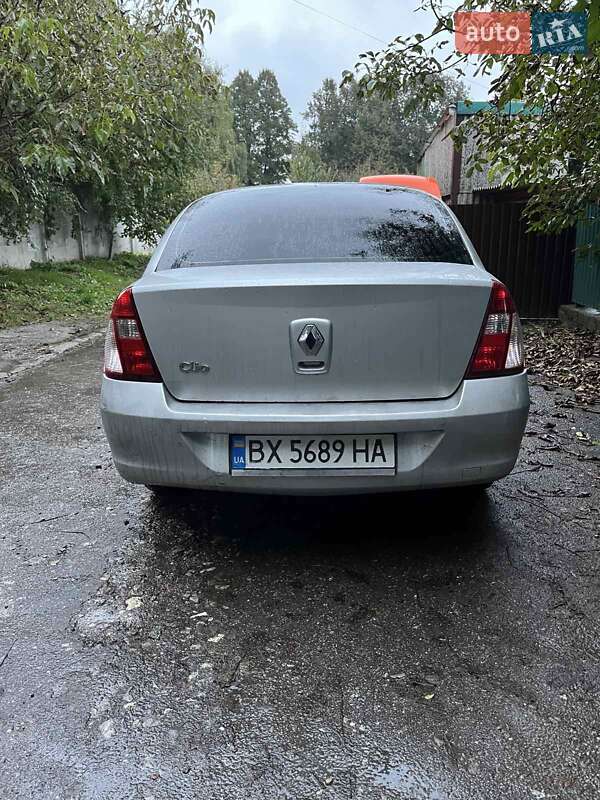 Седан Renault Clio 2006 в Хмельницком