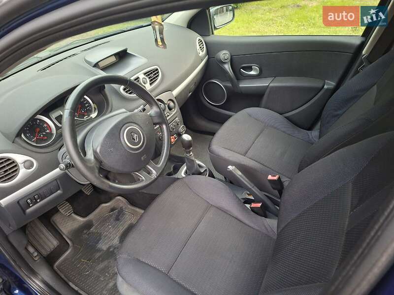 Универсал Renault Clio 2008 в Ровно