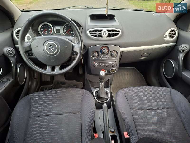 Универсал Renault Clio 2008 в Ровно