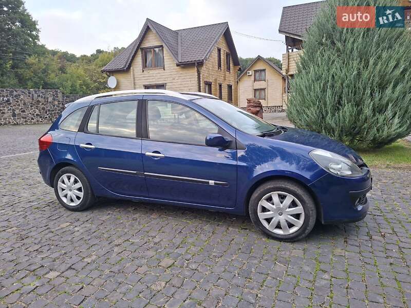 Универсал Renault Clio 2008 в Ровно