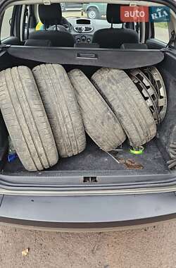 Универсал Renault Clio 2011 в 