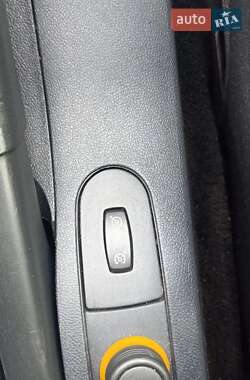 Универсал Renault Clio 2010 в 