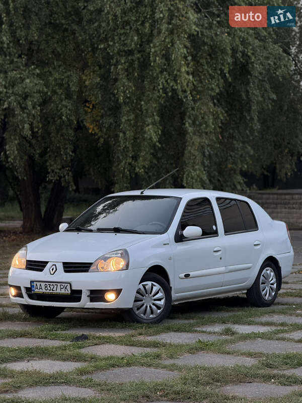 Седан Renault Clio 2008 в Киеве фото Седан Renault Clio 2008 в Киеве