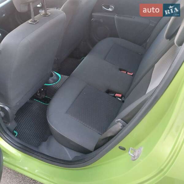 Хэтчбек Renault Clio 2009 в Чернигове