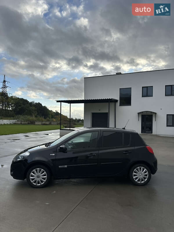Хетчбек Renault Clio 2012 в Луцьку