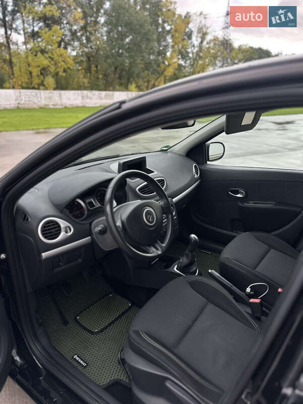 Хетчбек Renault Clio 2012 в Луцьку