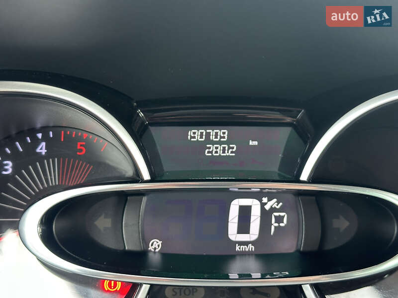 Хэтчбек Renault Clio 2016 в Киеве