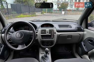 Седан Renault Clio 2006 в 