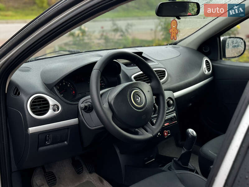 Універсал Renault Clio 2009 в Полтаві