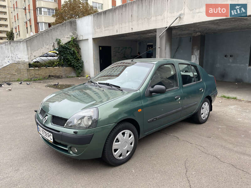 Хетчбек Renault Clio 2006 в 