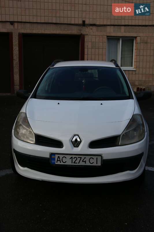 Хэтчбек Renault Clio 2009 в 