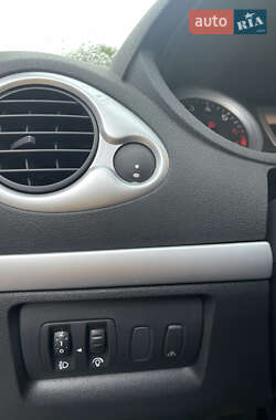 Універсал Renault Clio 2009 в 