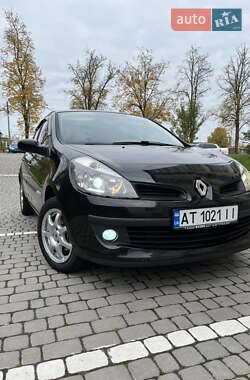 Хэтчбек Renault Clio 2007 в Ивано-Франковске