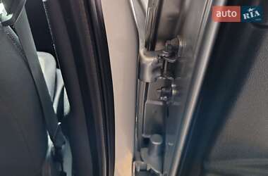 Хетчбек Renault Clio 2010 в 