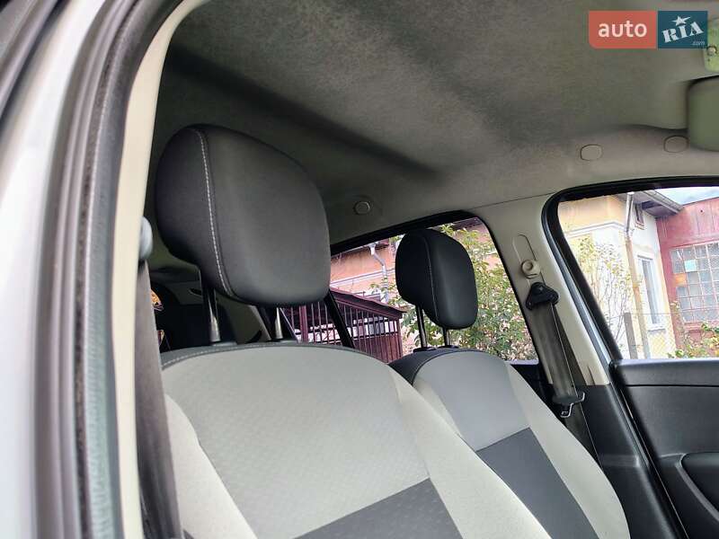Хэтчбек Renault Clio 2010 в Бориславе