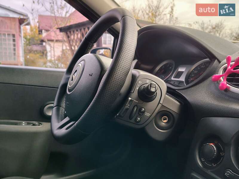Хэтчбек Renault Clio 2010 в Бориславе