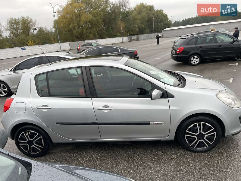 Хэтчбек Renault Clio 2007 в Киеве фото 4 Хэтчбек Renault Clio 2007 в Киеве