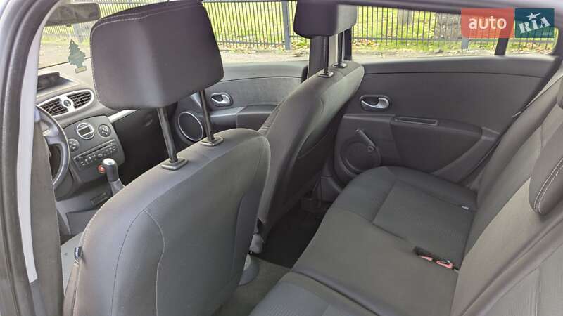 Универсал Renault Clio 2010 в Николаеве фото 13 Универсал Renault Clio 2010 в Николаеве