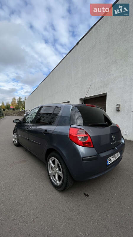 Хетчбек Renault Clio 2005 в Рівному