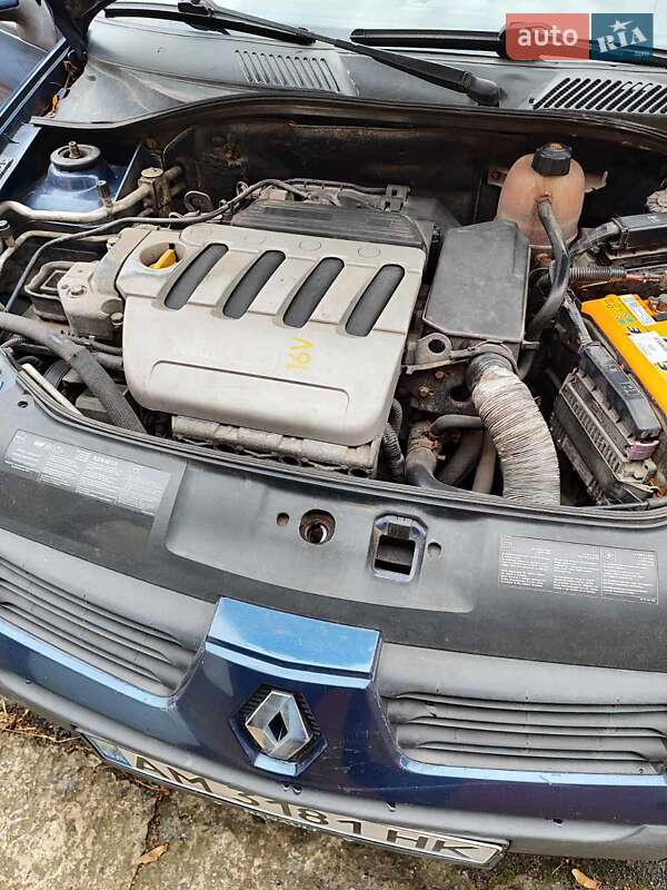 Хетчбек Renault Clio 2002 в Бердичеві фото 6 Хетчбек Renault Clio 2002 в Бердичеві