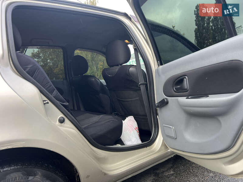 Седан Renault Clio 2008 в Києві