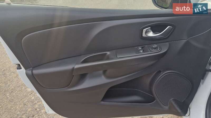 Универсал Renault Clio 2015 в Николаеве