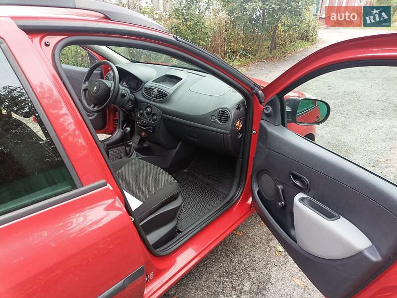 Універсал Renault Clio 2010 в Чернігові