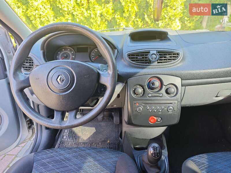Хетчбек Renault Clio 2007 в Стрию фото 15 Хетчбек Renault Clio 2007 в Стрию