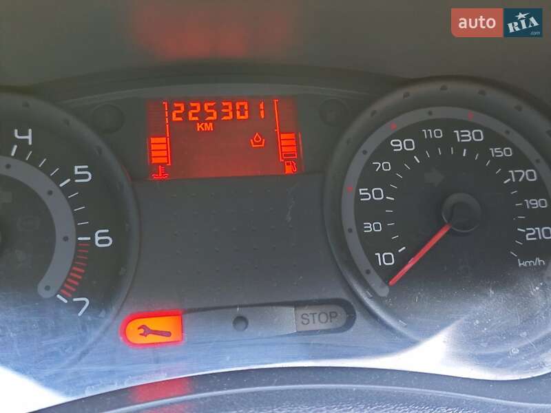 Хетчбек Renault Clio 2007 в Стрию фото 22 Хетчбек Renault Clio 2007 в Стрию