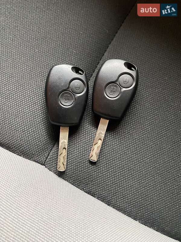 Универсал Renault Clio 2009 в Радивилове фото 24 Универсал Renault Clio 2009 в Радивилове